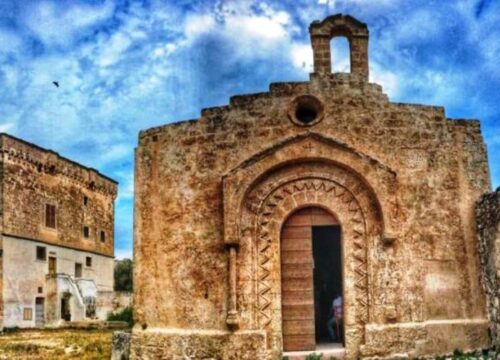 Trekking Tra Fasano ed Ostuni: Masseria Difesa di Malta, la Chiesa di Ottava Grande e le Grotte di San Giacomo